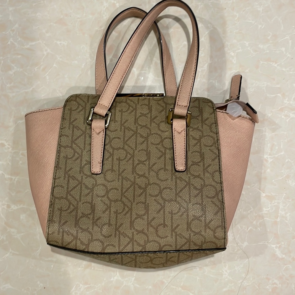 Calvin Klein Hang Bag (Beige/Light Pink)
